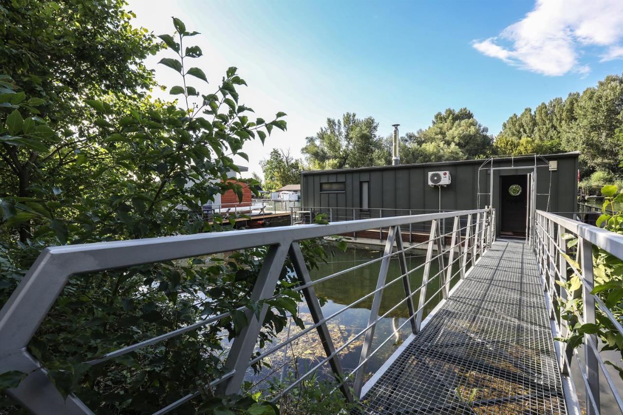 Villa Hausbót u rybára a kačky Bratislava Exterior foto